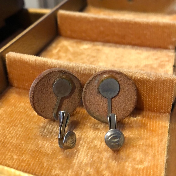 Vintage Leather Floral Clip On Earrings - Picture 7 of 7